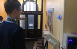В одном из лицеев Петербурга начали автоматически распознавать лица