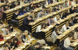 Россияне хотели бы вернуть систему по распределению студентов на работу