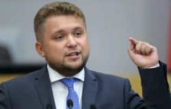 В Госдуме задумались над идеей приравнять базовый оклад педагогов к МРОТ